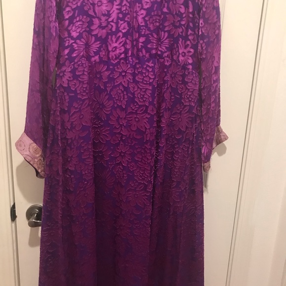 Gorgeous heavy stone work shalwar Kameez - Picture 5 of 8